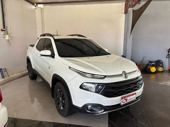 FIAT TORO 2.0 16V TURBO DIESEL FREEDOM 4WD AT9
